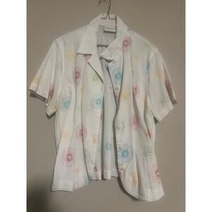 Women's floral‎ embroidered button up blouse